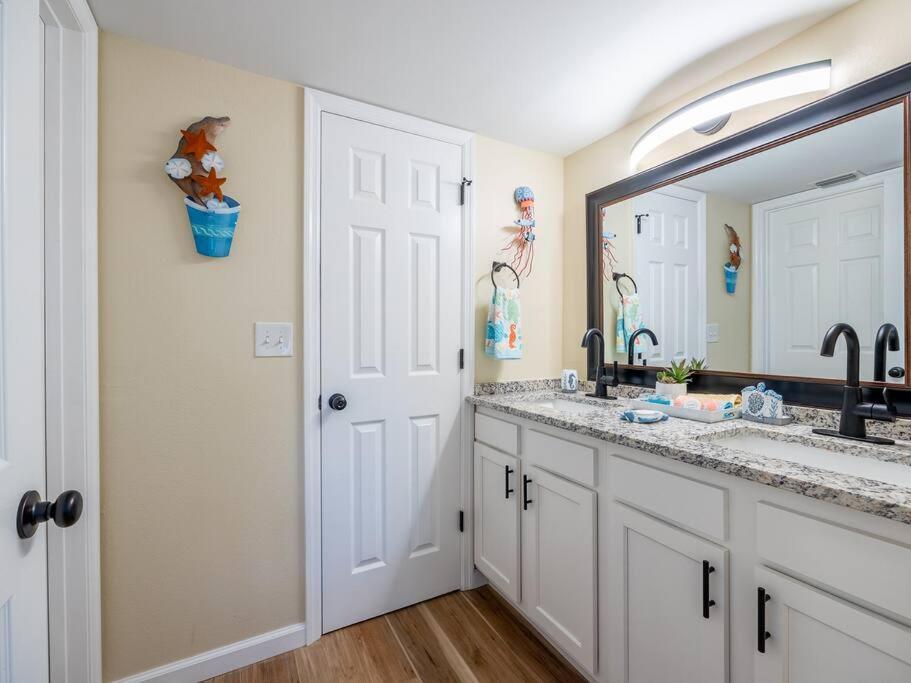 Englewood, Manasota Keys - 2 Bedroom Luxury Villa, Pool, Game Room, 6 Min To Beaches Next To Canal Eksteriør bilde
